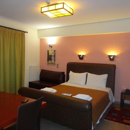 Lirio Guest House Makrakomi Luaran gambar