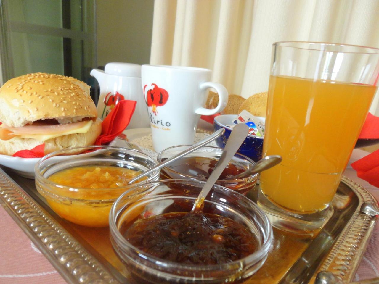 Lirio Guest House Makrakomi Luaran gambar