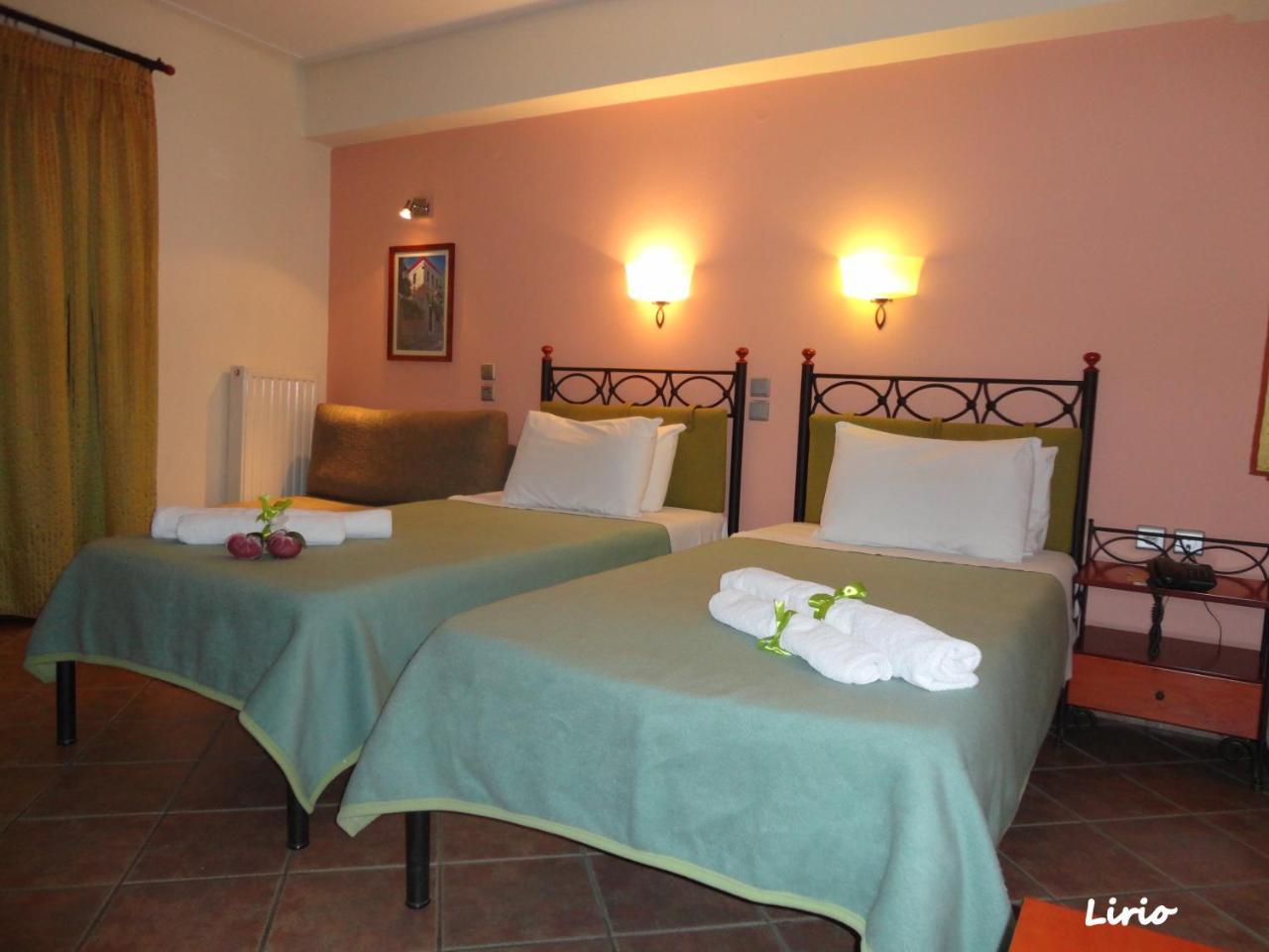 Lirio Guest House Makrakomi Luaran gambar